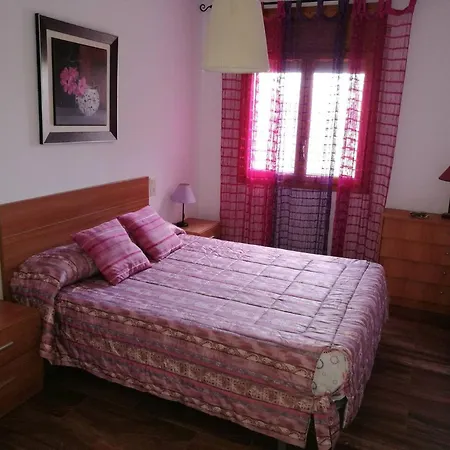 Charming House With Shared Pool In Tatil Evi Riumar