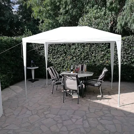 Charming House With Shared Pool In Riumar