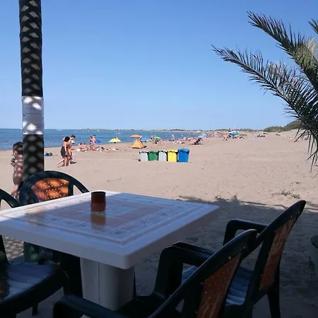 Charming House With Shared Pool In Tatil Evi